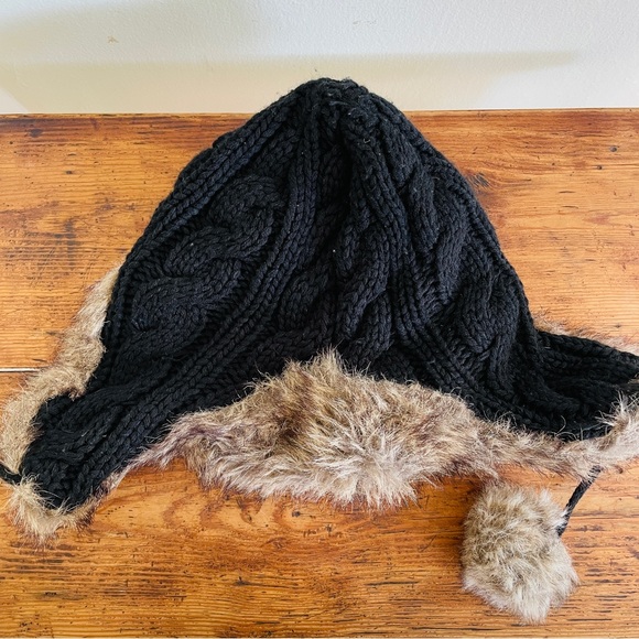 Faux Fur Black Cable Knit Trapper Hat with Pom Pom - Picture 5 of 6